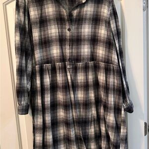 beachlunchlounge Kids Plaid Dress in Black and White